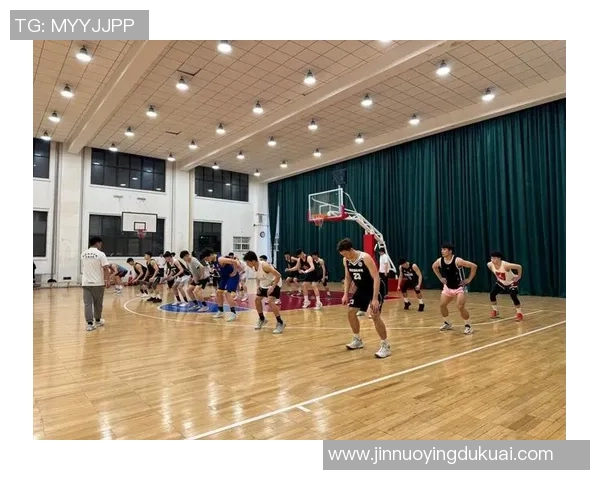 重庆篮球队进攻革新全解析如何打破传统实现战术突破与团队协作提升